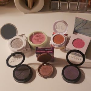 Eyeshadow singles